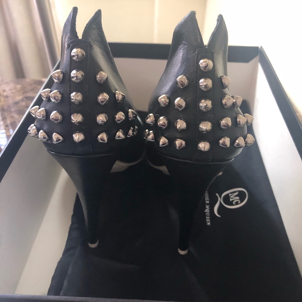 Alexander McQueen Heels!